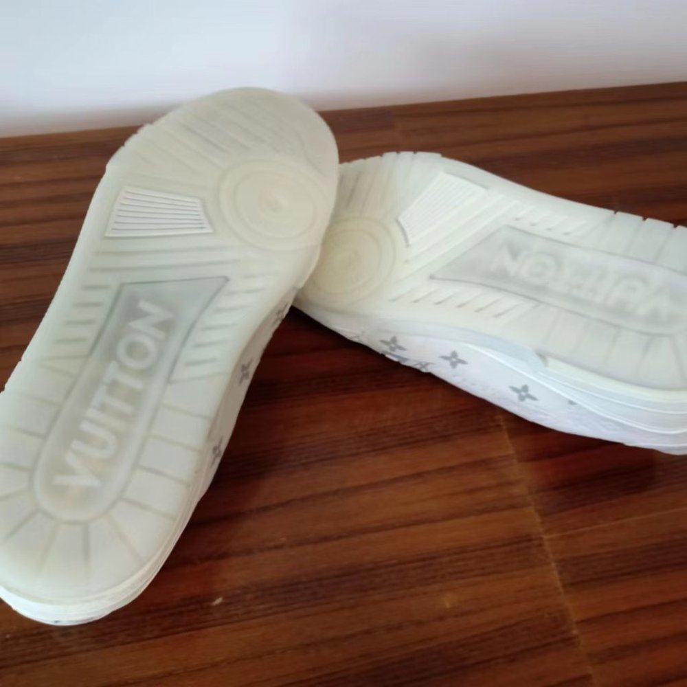 Louis Vuitton LV White Casual Sports Retro Shoes - Picture 7 of 14